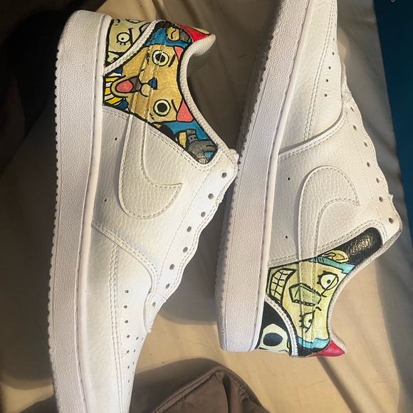 hand painted one piece nikes women’s size 9 or men’s size 7 - Picture 3 of 11